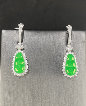 高冰满绿翡翠福豆耳坠